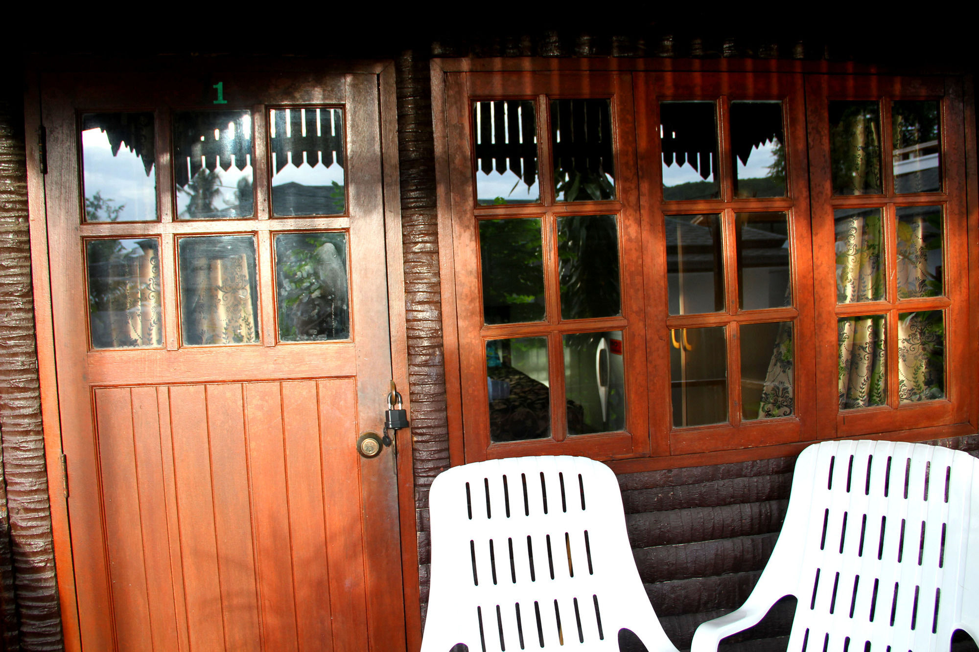 The Boardroom Beach Bungalows Бопхут Экстерьер фото